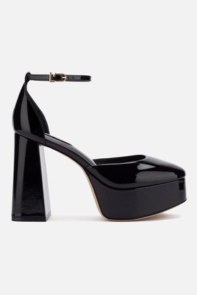 Ari Pump In Black Patent Leather