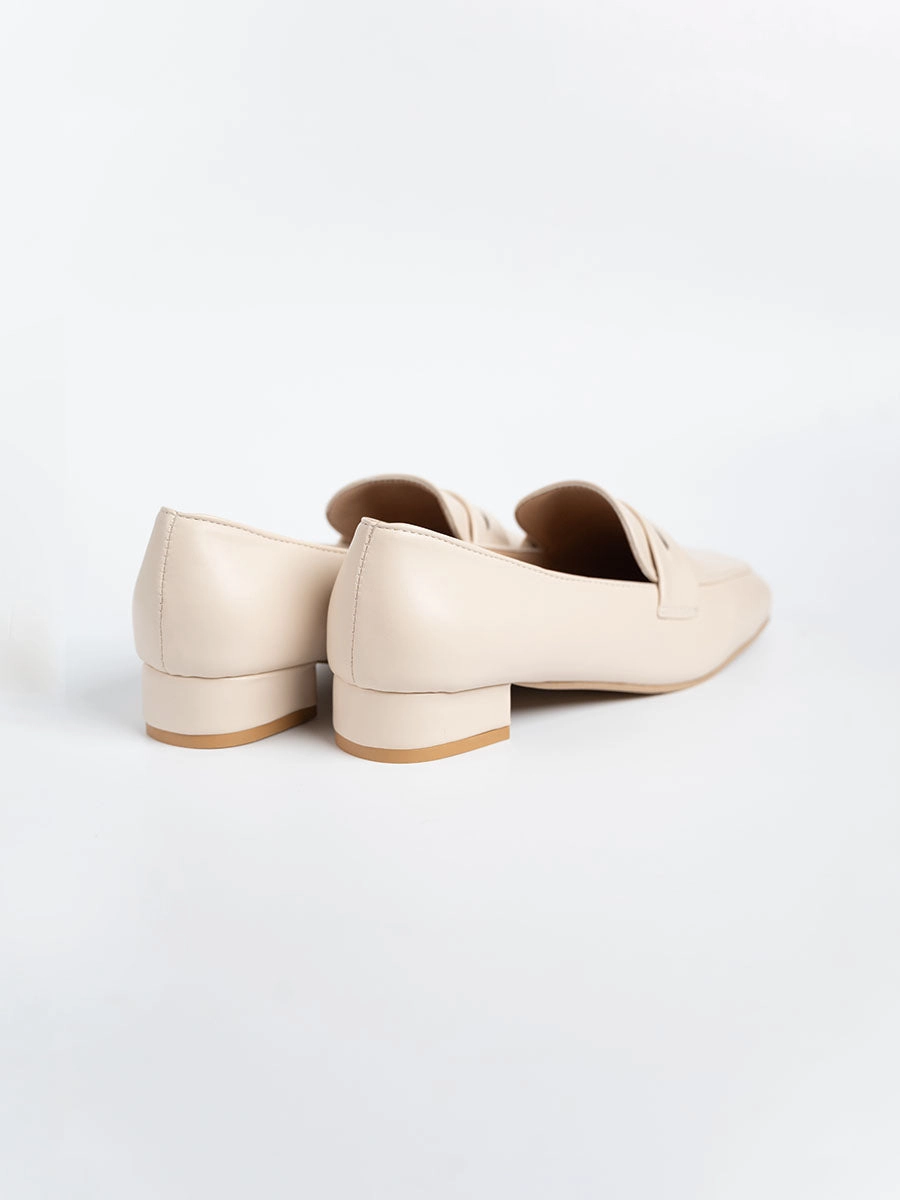 Athea Low Heel Loafers