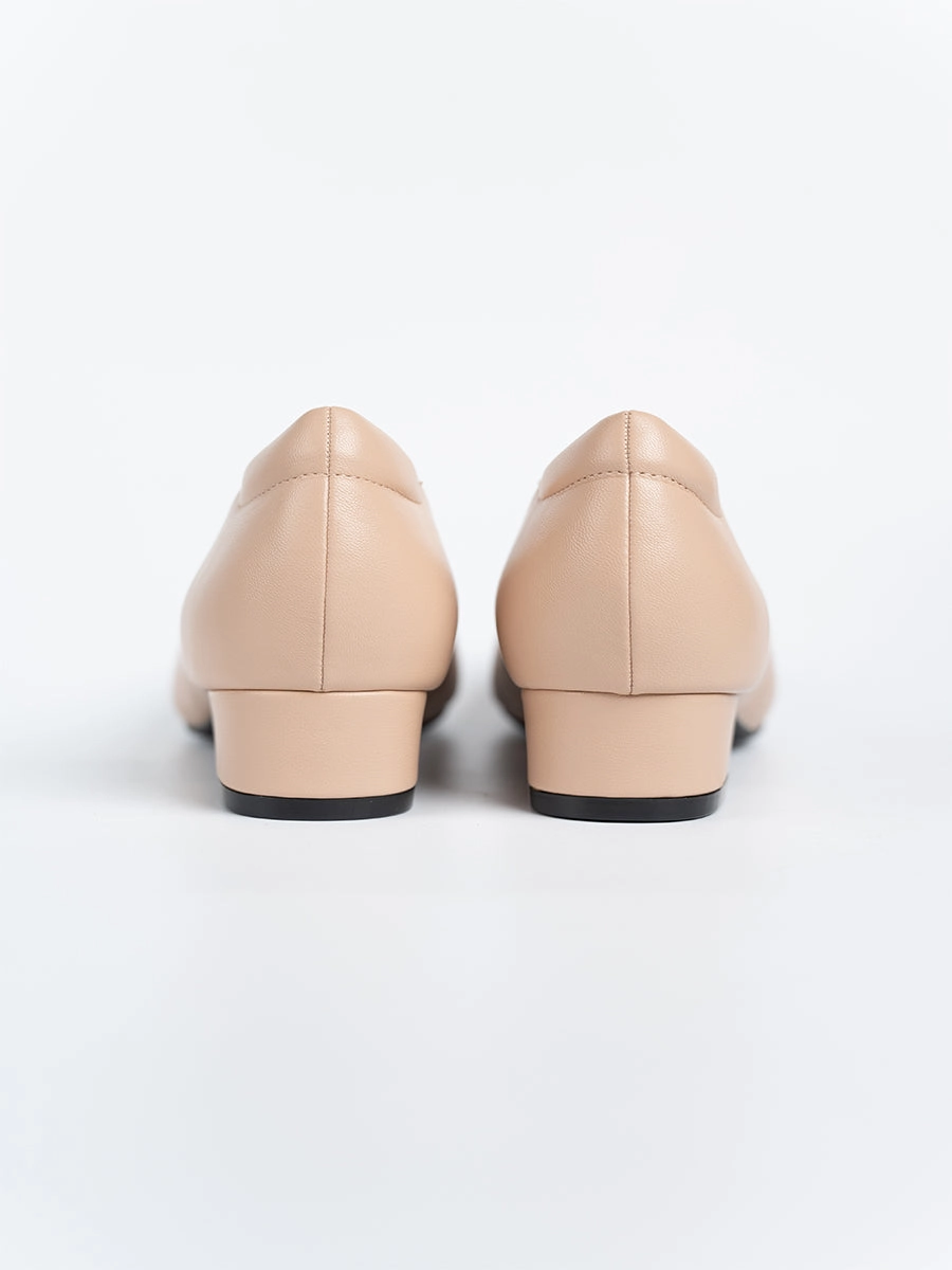 Bethany Pointed Mid Heel