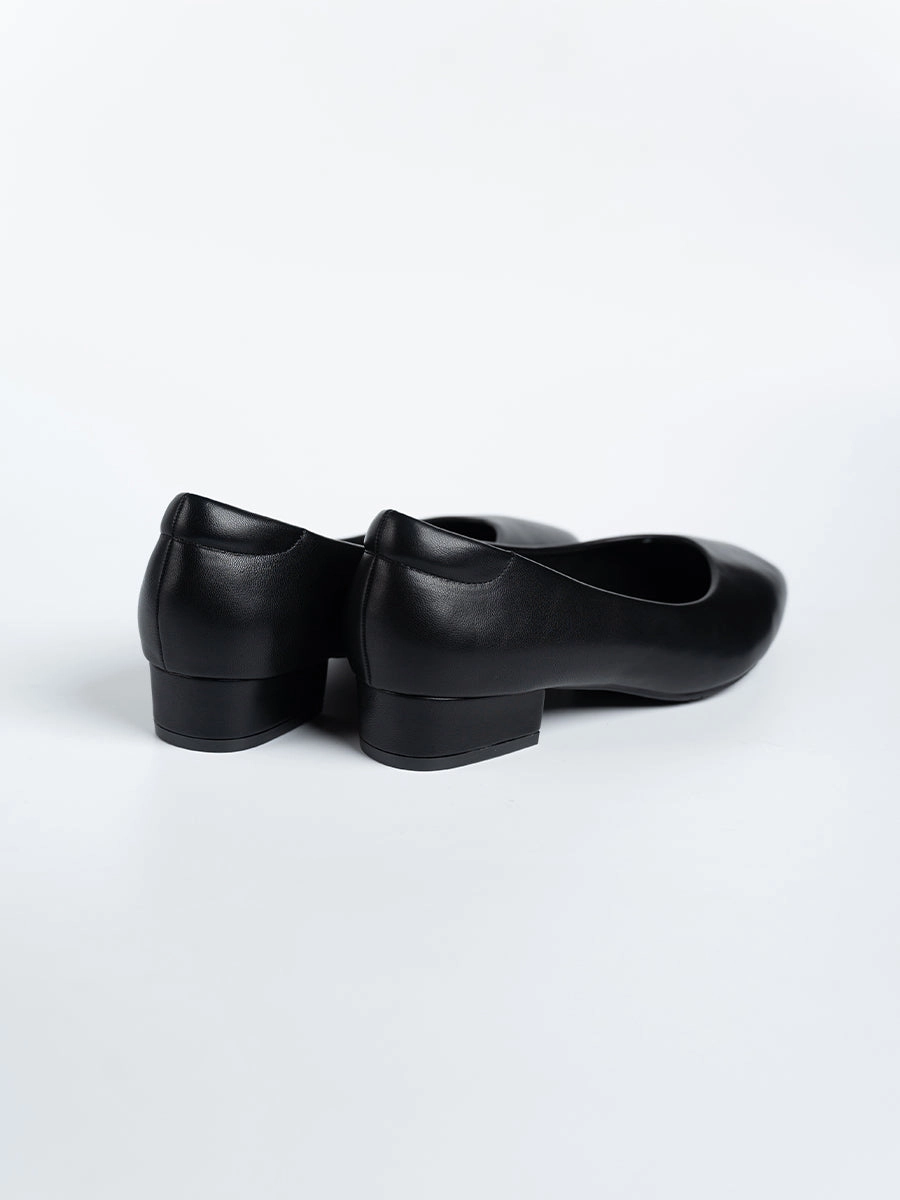 Bethany Pointed Mid Heel