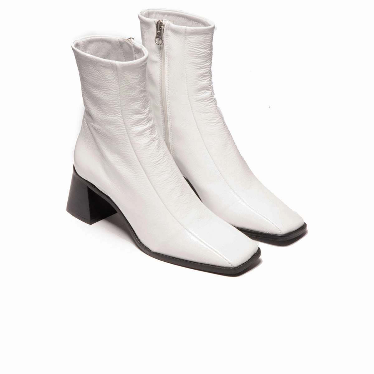Bogart White Naplack