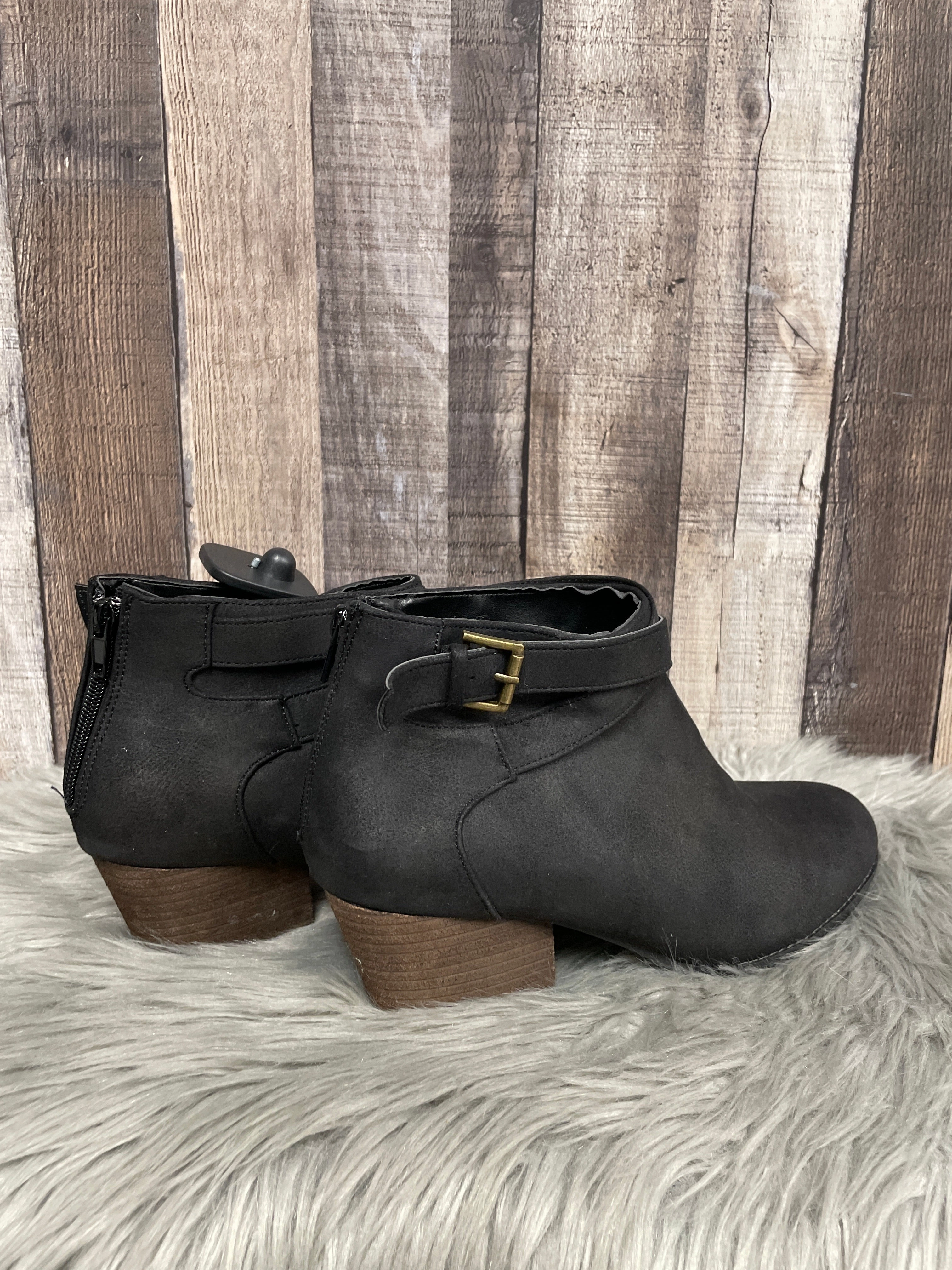 Boots Ankle Heels By Cme In Black, Size: 11