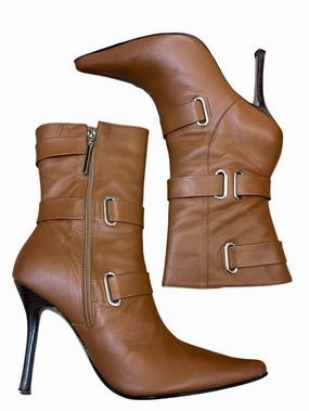 Boots Ankle Heels By Cmf In Brown, Size: 7