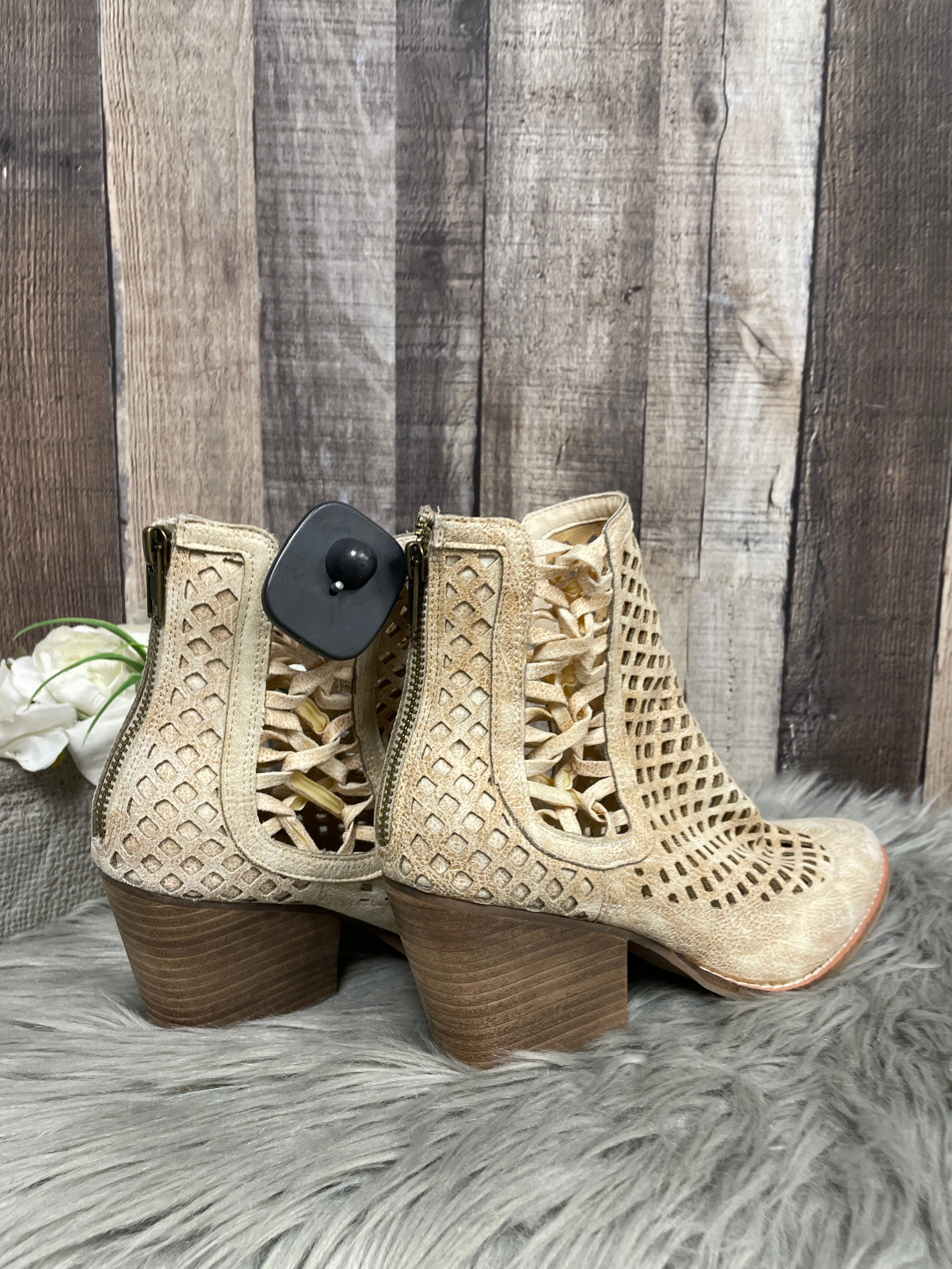 Boots Ankle Heels By Coconuts In Tan, Size: 8