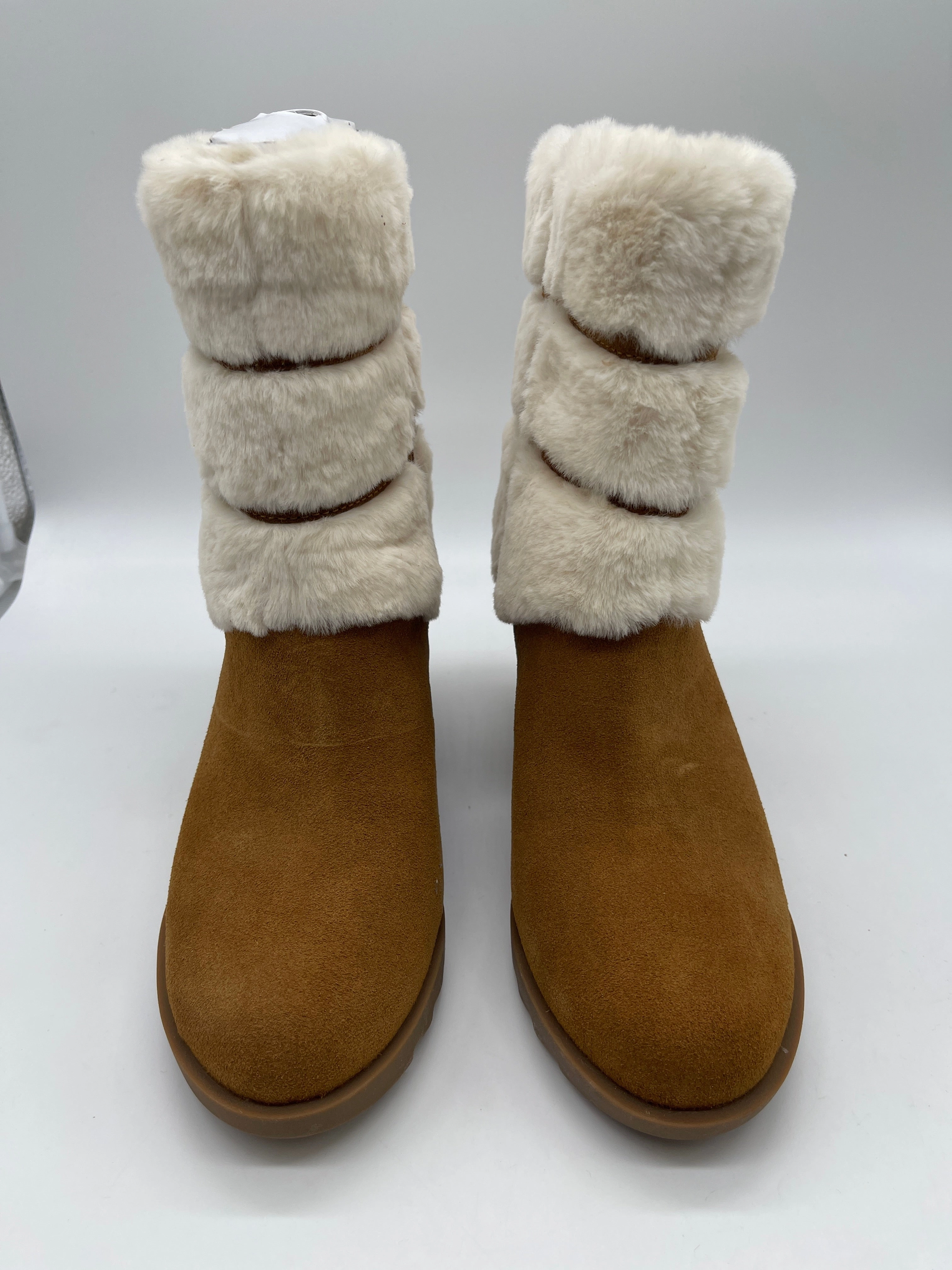 Boots Ankle Heels By Koolaburra By Ugg In Tan, Size: 10