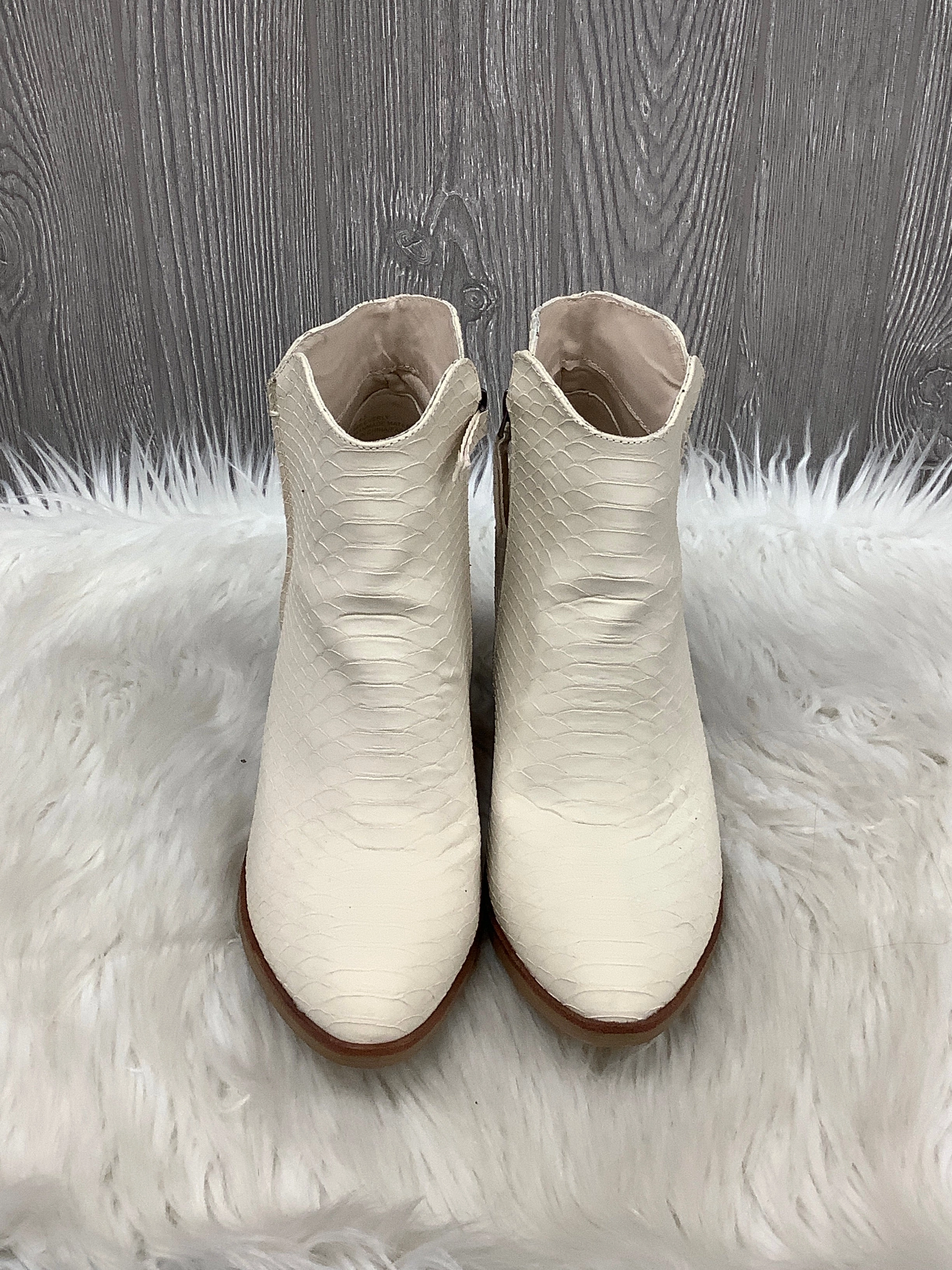 Boots Ankle Heels By Maurices In Cream, Size: 9.5