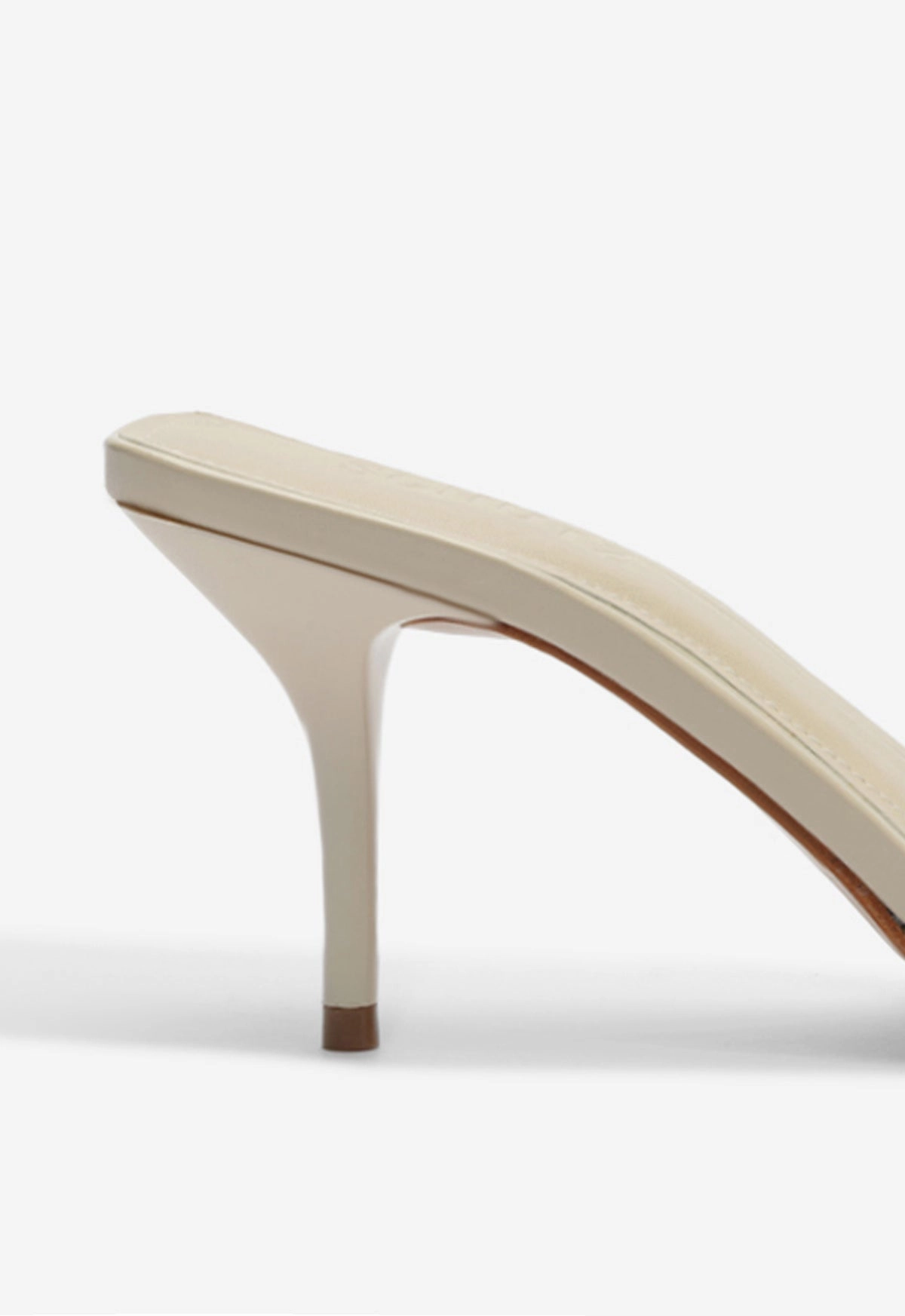 Elodie Sandal