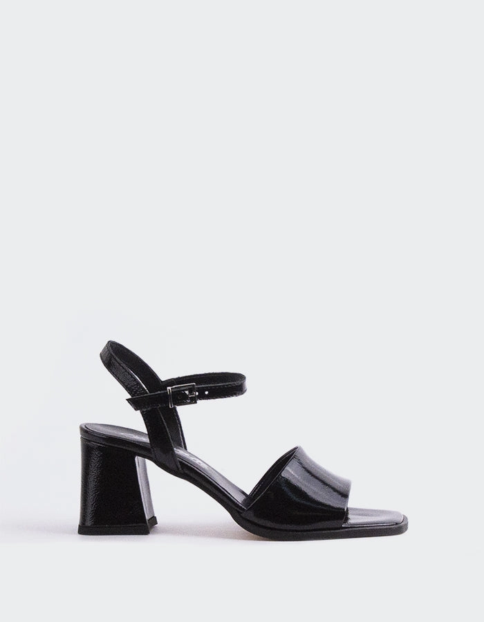 Faliro Black Naplack