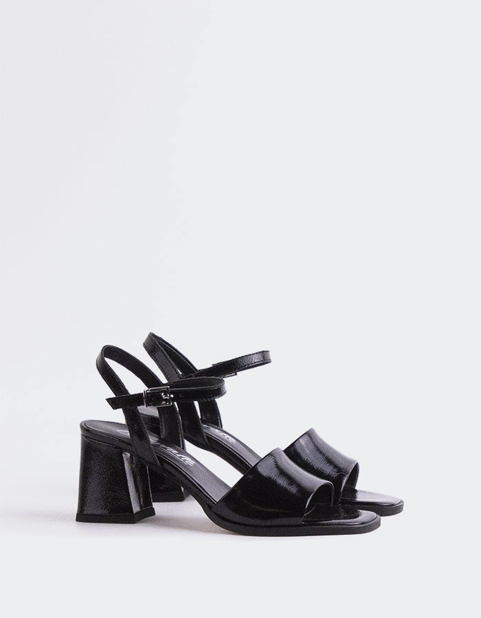 Faliro Black Naplack