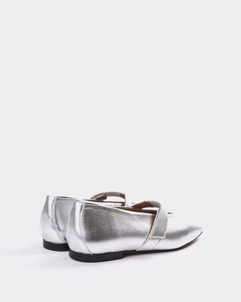 Flordeliz Silver Metal