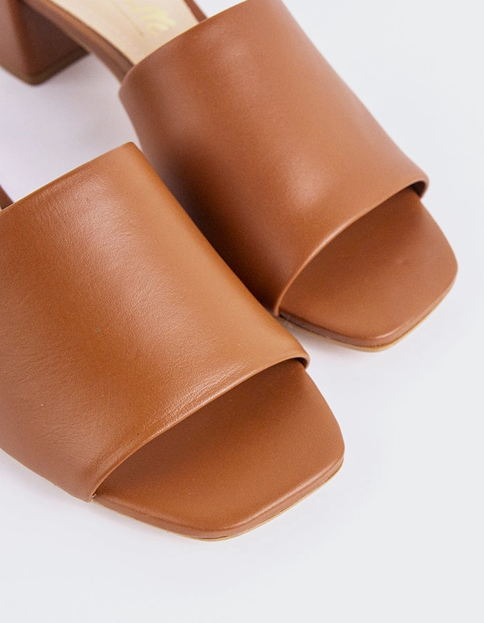 Fortunata Cognac Leather