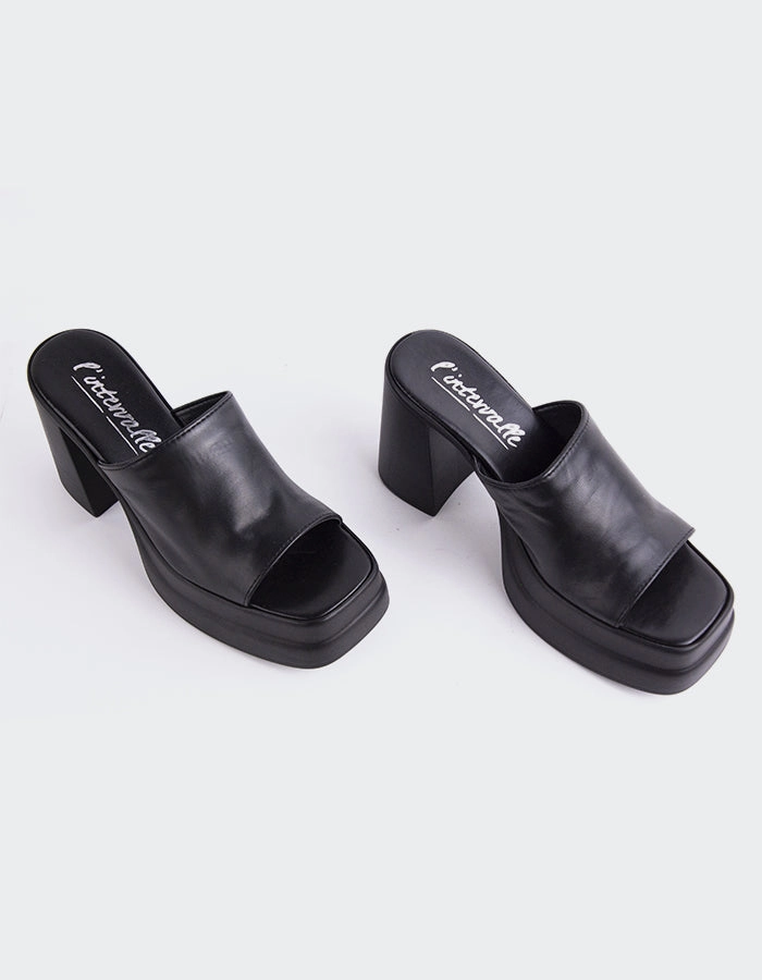 Kalamata Black Leather