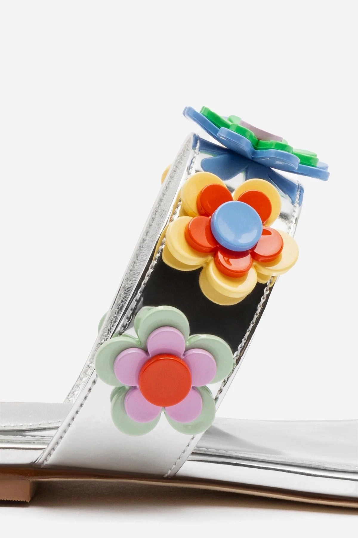 Larroudé x Gabriela Noelle: Blossom Flat Sandal In Silver Specchio and Multicolor Acrylic