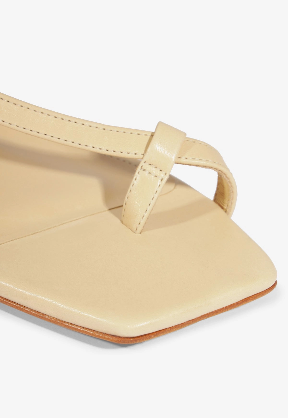 Lisa Sandal