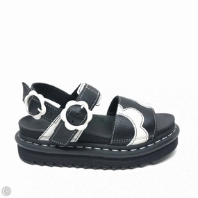 Sandals Heels Platform By Dr Martens In Black & White, Size: 6