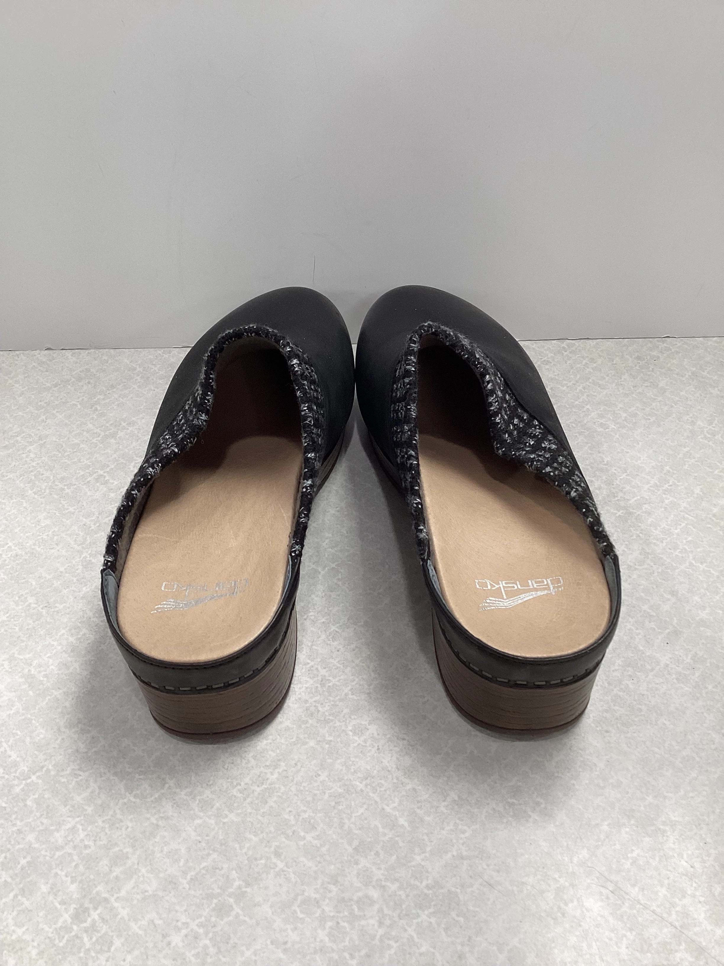 Shoes Heels Block By Dansko In Black, Size: 10