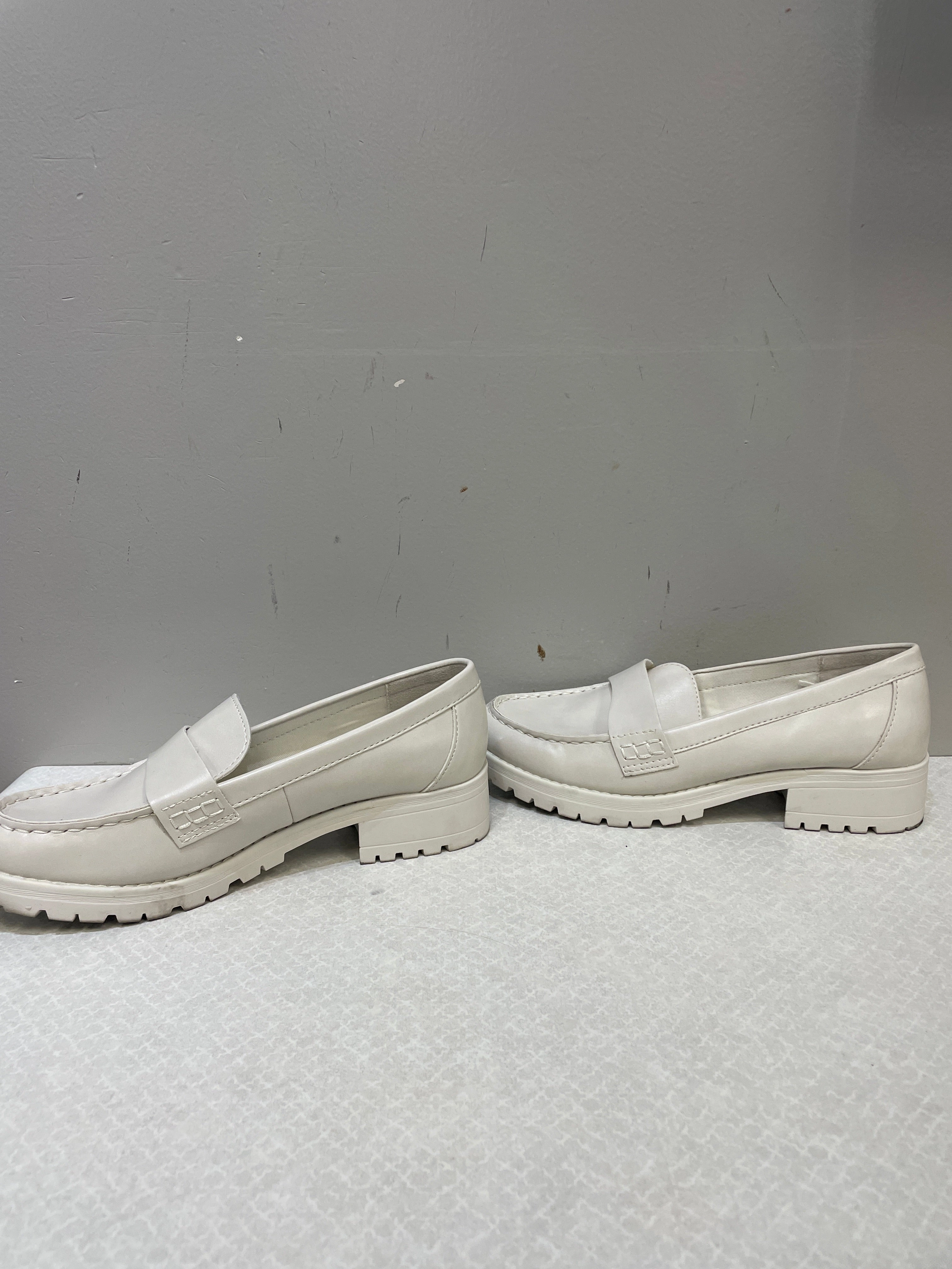 Shoes Heels Block By Old Navy In White, Size: 10