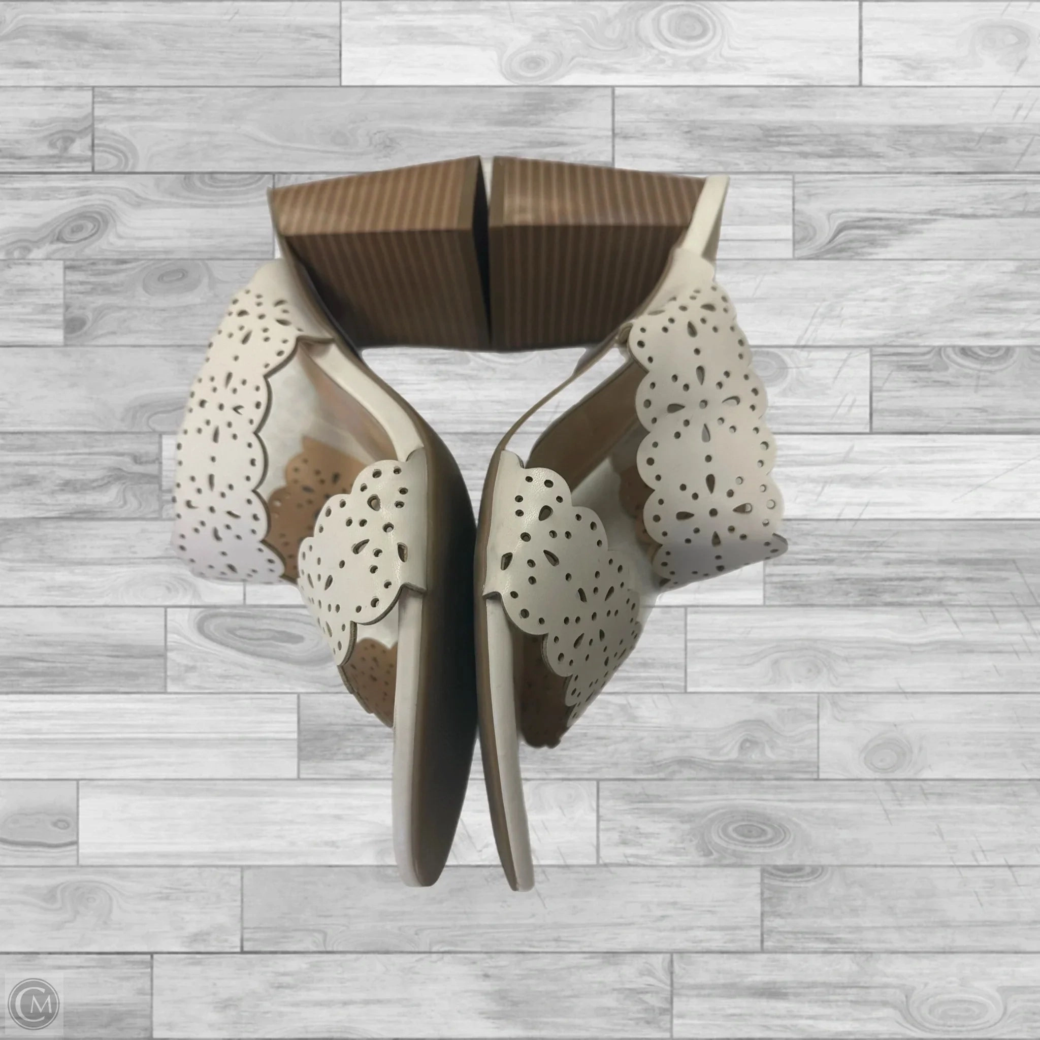 Shoes Heels Block By Xoxo In White, Size: 10